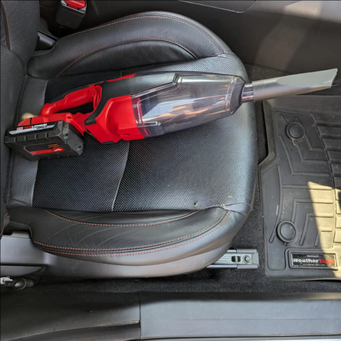 Trådlös Dammsugare För Bil — Kraft Och Praktik