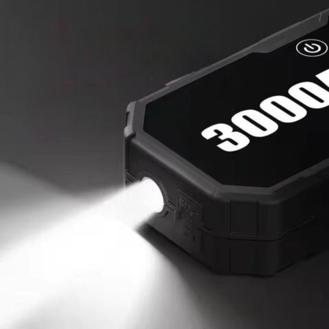 Przenośny rozrusznik samochodowy – niezbędny w przypadku wszystkich awarii