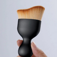 高精度自動ブラシ – 簡単で均一な塗布 