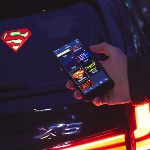 LED Emoji Anzeige für Auto — Moderner und interaktiver Stil 