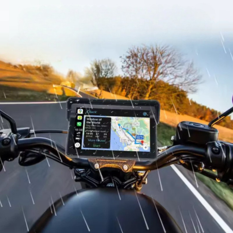 Multimedia-System für Motorräder – Navigation und totale Konnektivität 